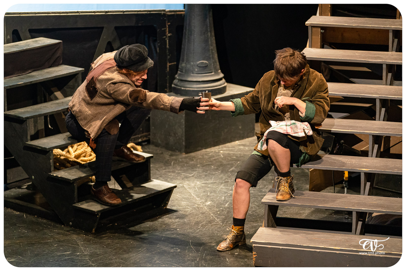 OLIVER TWIST (CIE LA MESNIE H.)